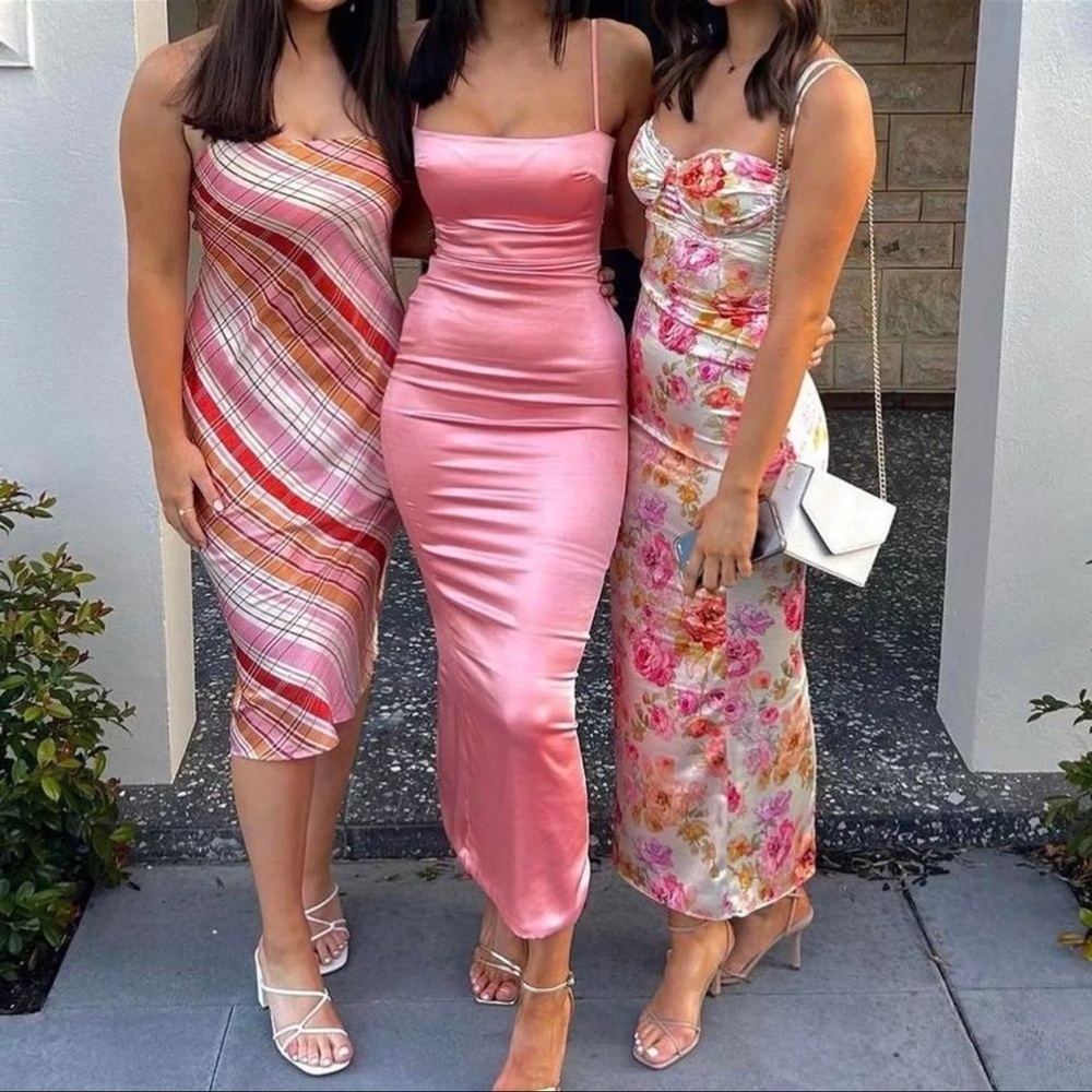 NEW WITH TAGS HOUSE OF CB 'Costanza' Bright Peach Maxi Dress